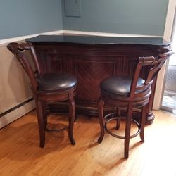 Bar Set With Stools