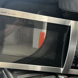 Sharp Carousel Microwave.