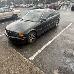 2000 BMW 323