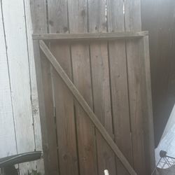 Gate