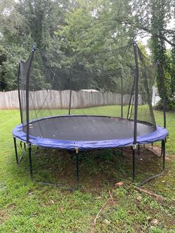 Large Round Trampoline with Safety Net