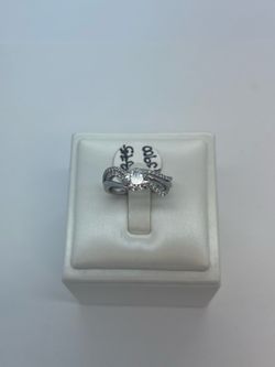 14k Gold Diamond Ring. New.