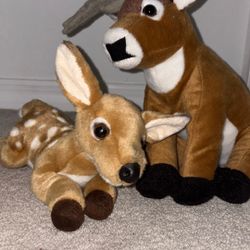 Buck And Deer Plushies :)