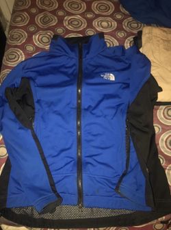 Large/Grande Blue NorthFace Jacket Summit Series Thermal Jacket.