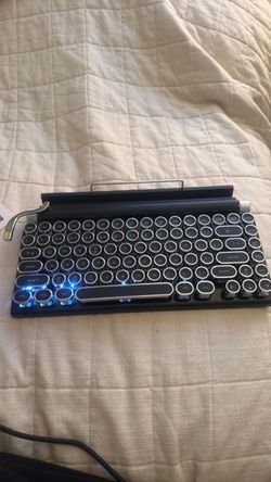 7Keys Typewritter keyboard