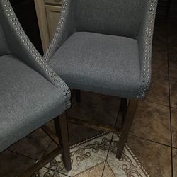  Bar Stools 