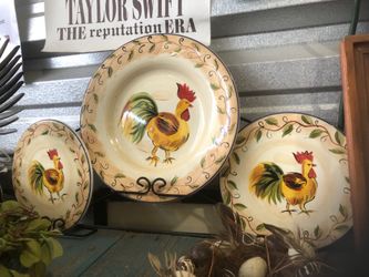 3 plate wall decor