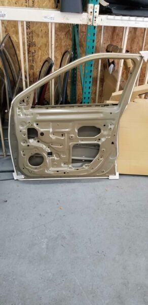 Right Passenger Front Door. NEW Aftermarket shell only. Nissan Kicks 2018 2019 - Parts Out - APF1