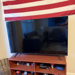 58 inch Class 4K Hisense HDR R6 Series TV