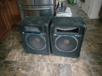 2 speakers Box good condition