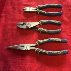 Pliers