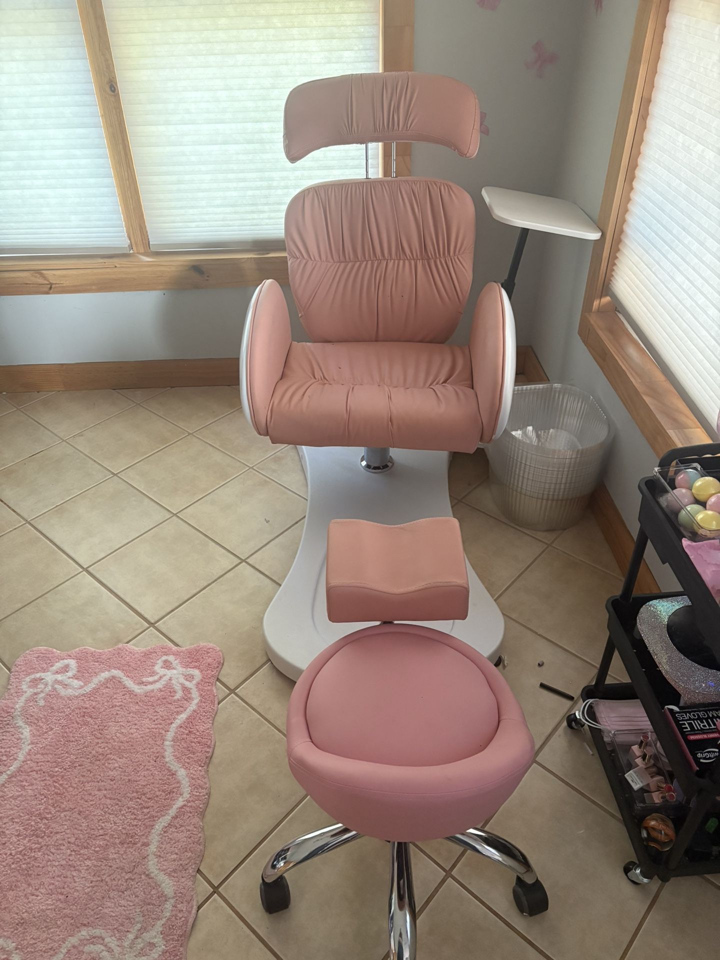 Pink Pedicure Chair With Stool