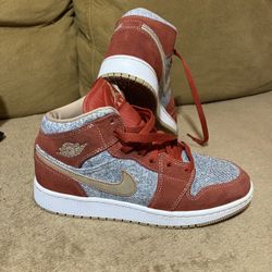 Nike Air Jordan 1 Mid SE Denim Red Suede 