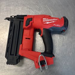 Milwaukee Nail Gun 