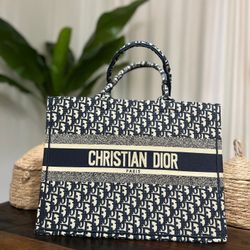 christian dior bag