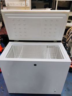Ge 7.0 cubic deep freezer $150