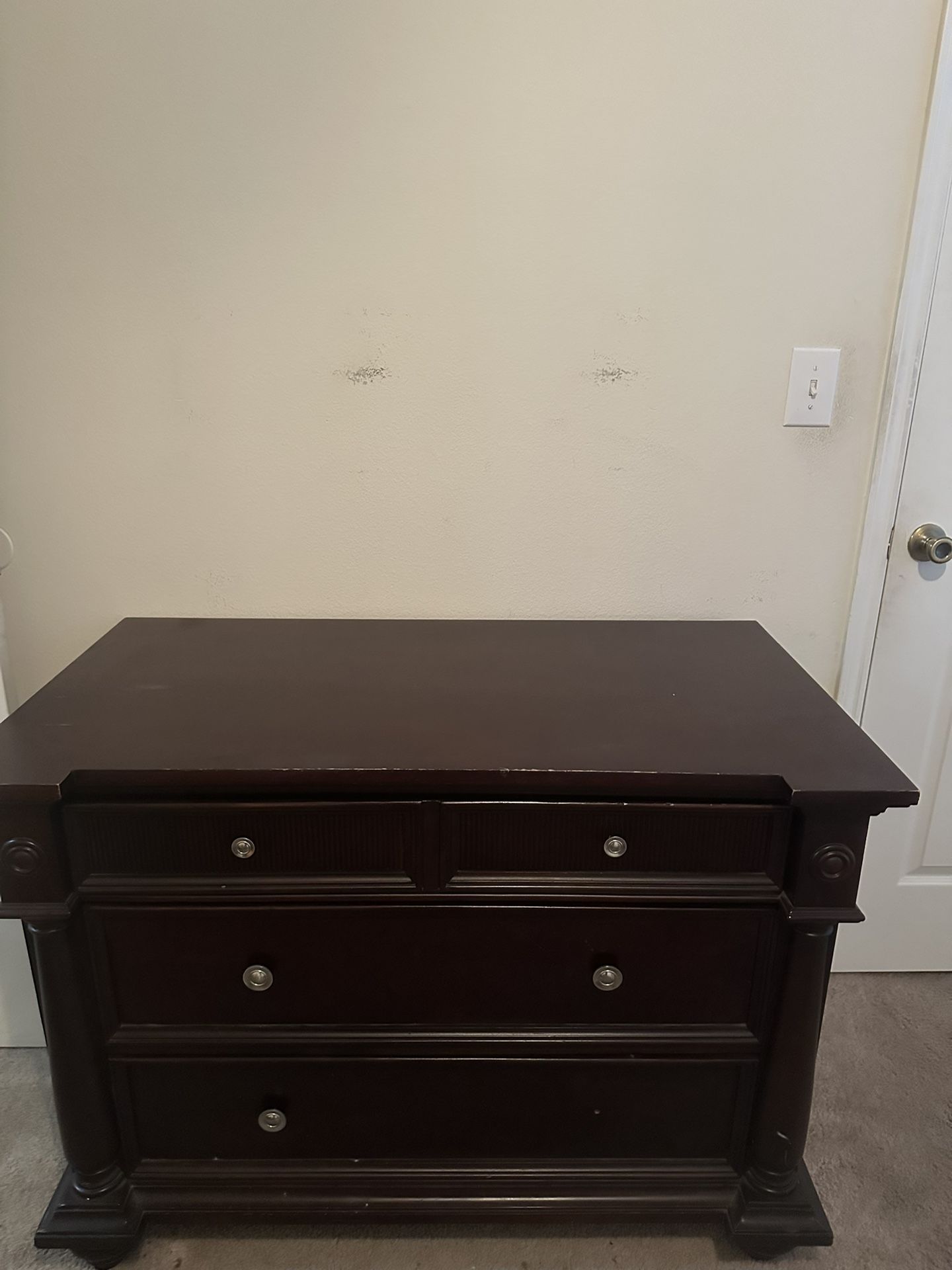 Queen Bedroom  Set