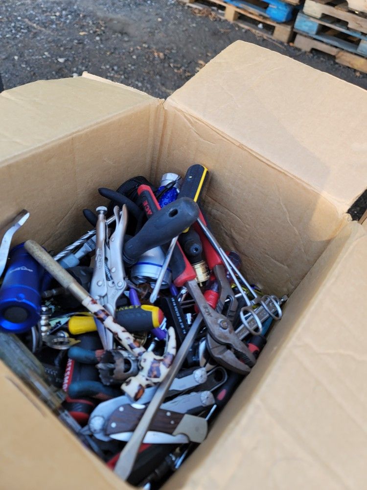 TOOL SALE TODAY 172 02 BAISELY BLVD