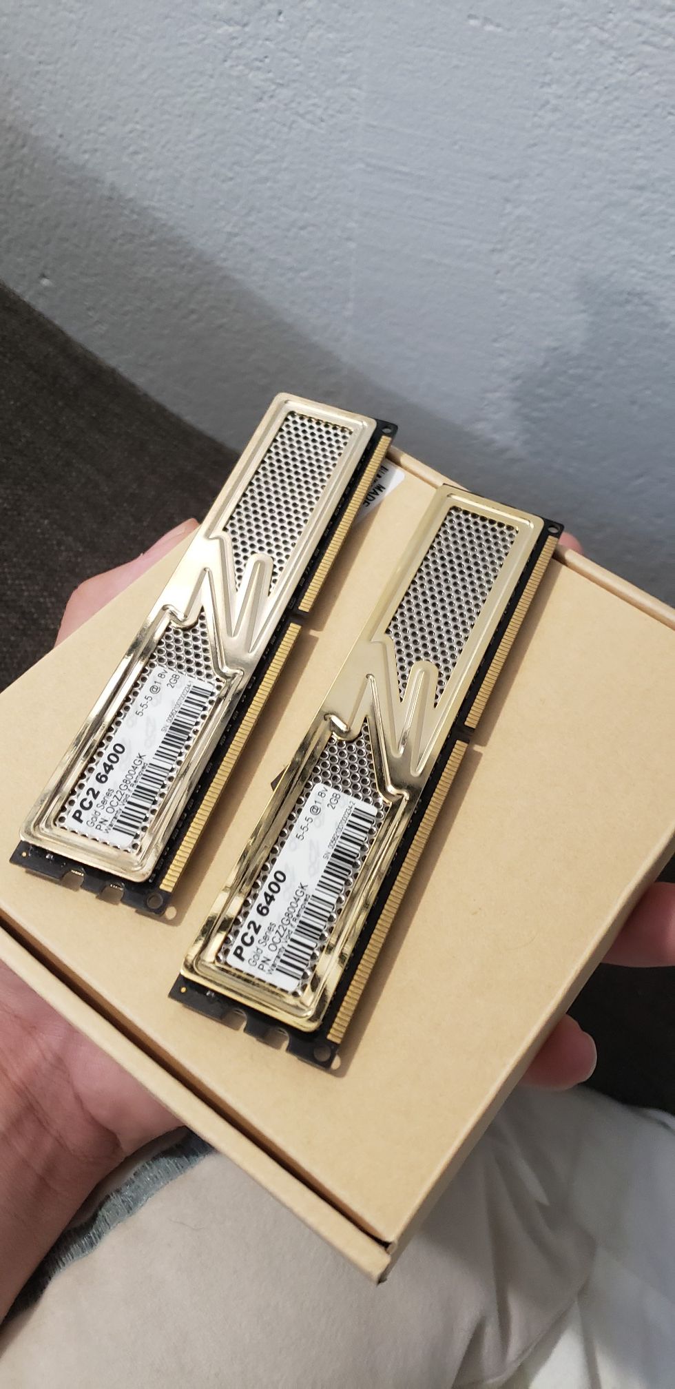 OCZ Gold Series DDR2 4GB (2 x 2GB) 240-Pin Ram