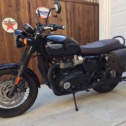 2016 Triumph Bonneville T120 Black
