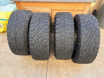 Goodyear Duratrac 275/70R18 set of 4   18 inch tires