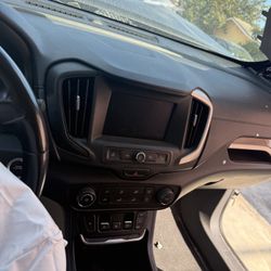 2021 GMC Terrain Display Radio 