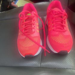 Nike Women Running Shoes Size 7.5