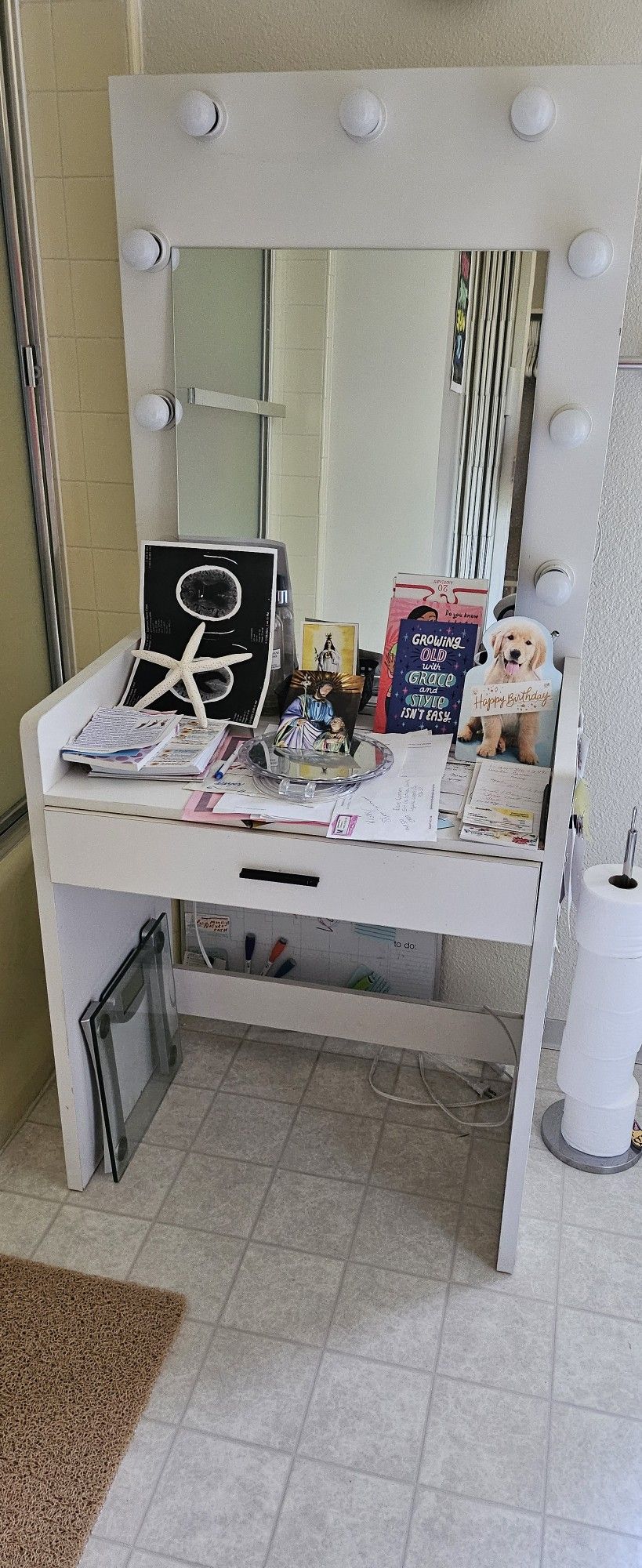 Free Vanity Desk And Mirror