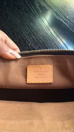 Authentic Louis Vuitton Purse