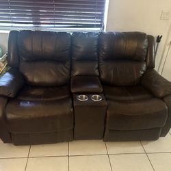 FREE SOFA AND LOVESEAT 