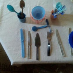 1950's Doll Nursery and Utensils