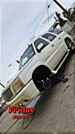 2004 Cadillac Escalade