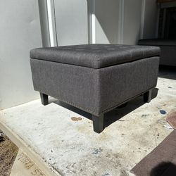 Gray Tufted Storage Ottomans (set Of 2)