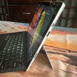 Microsoft Surface Pro 2-in-1 Laptop - i7 Processor