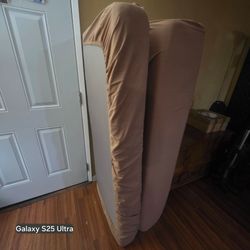 Foldable memory foam mattress