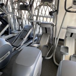 Precor EFX 532i Lower Body Elliptical With Adjustable  Incline, Gum Equipment 