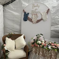 Wicker/Rattan Chair very sturdy and in great condition used for baby in bloom baby shower must see to appreciate!! 