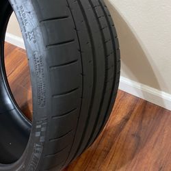 Michelin Pilot Super Sport Run Flat  Tire 265/30 ZR20 (94 Y) XL All Season