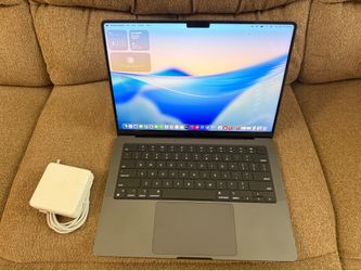 2023/2024 MacBook Pro 14” M3 Pro, 18gb Ram, 512GB, 11 CPU, 14GPU