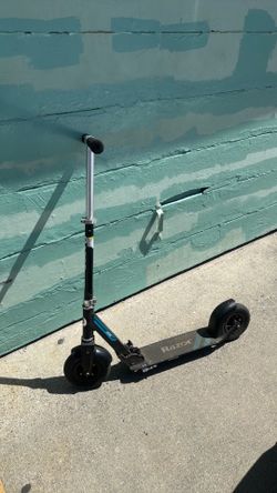 Razor air Scooter used