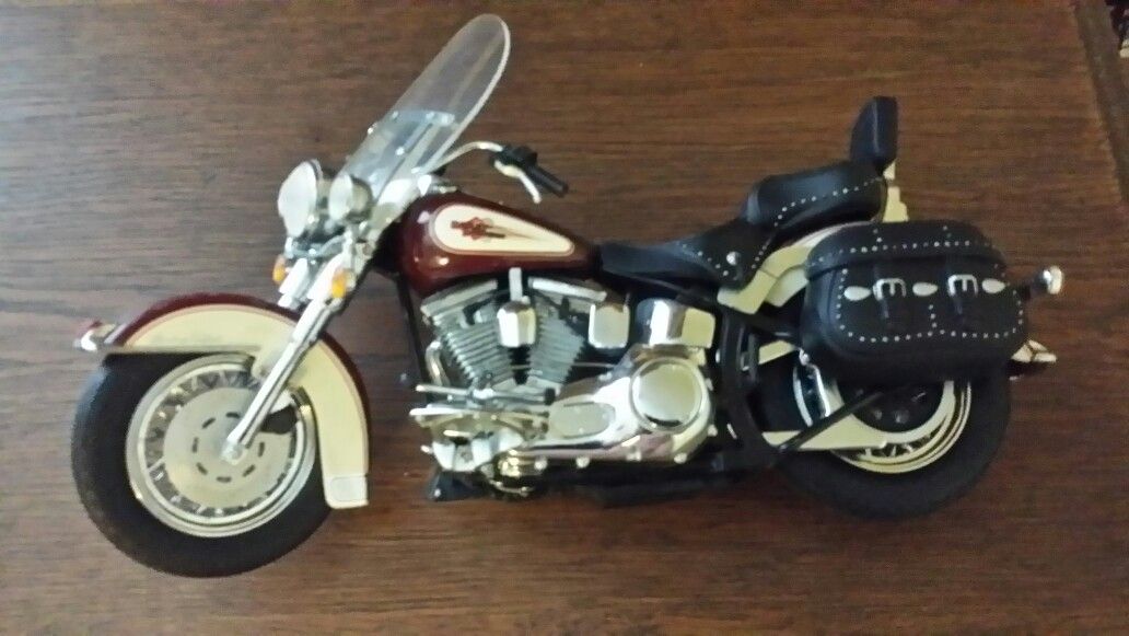 Indian Motorcycle 1:10 Scale Die-cast