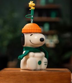 Starbucks x Peanuts Snoopy Tumbler Cup