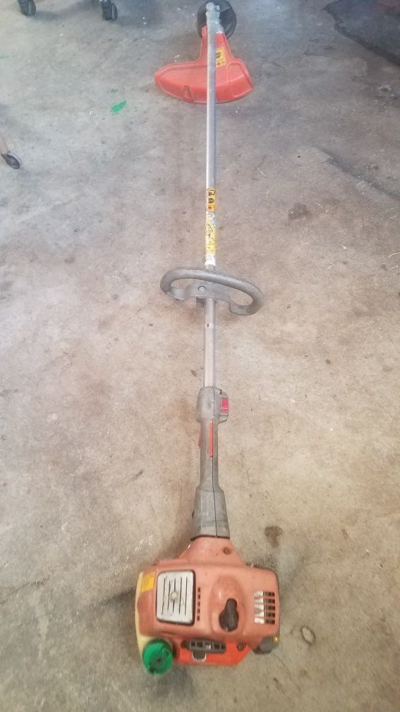 Husqvarna 323L weed wacker for Sale in Moreno Valley, CA OfferUp