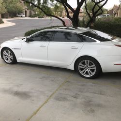 2013 Jaguar XJL NEEDS MOTOR