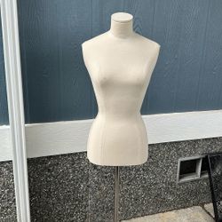 Mannequin Dress Holder Form Thingy
