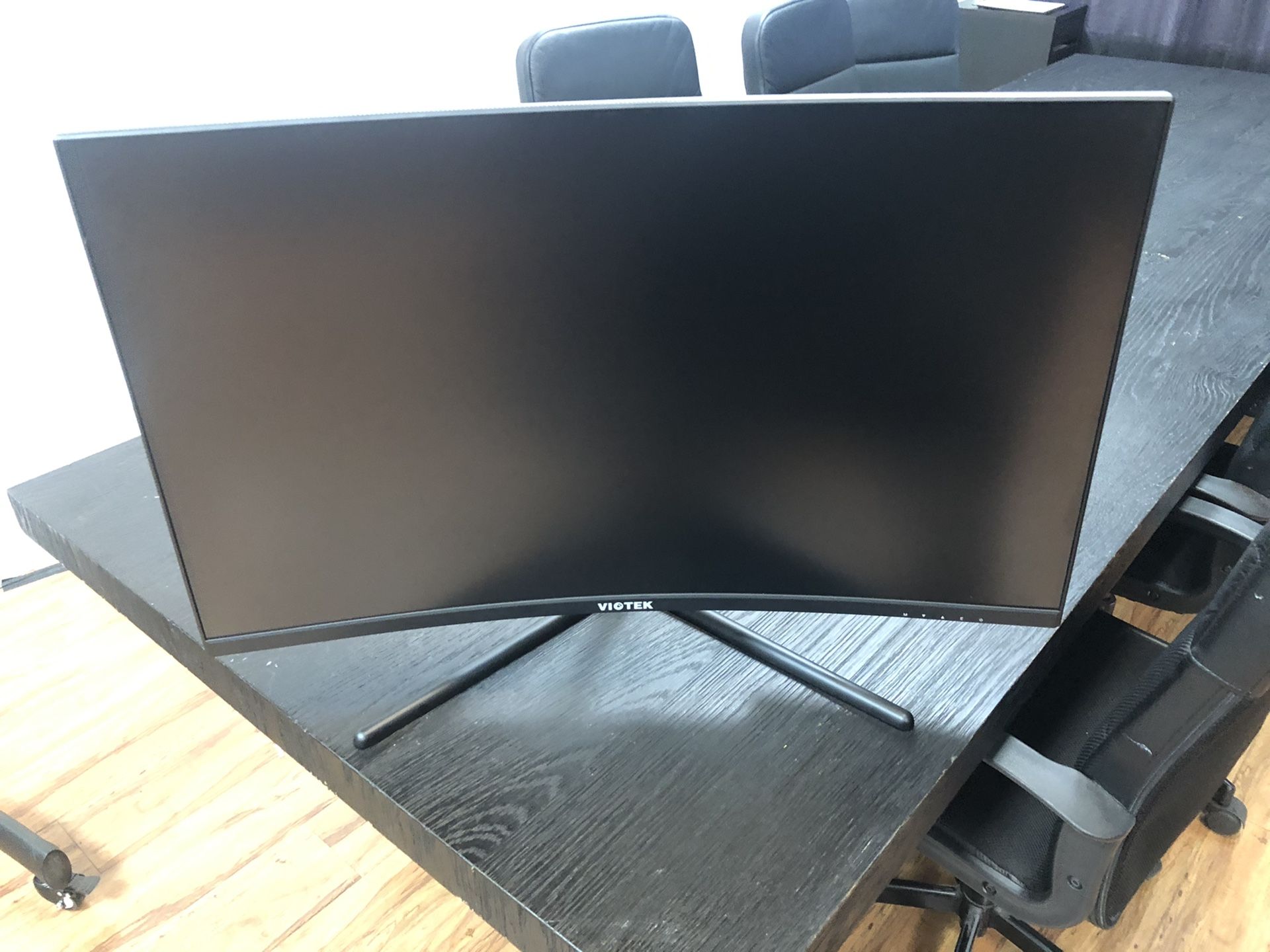 Viotek 32” 4K monitor