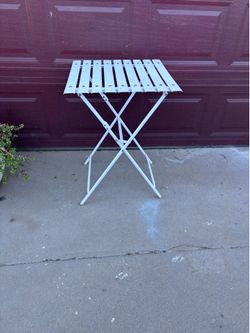 Metal folding table