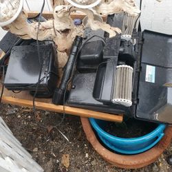 Fish Tank / Aquarium  10 Gallons / Hang Back Filter
