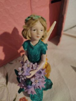 Vintage resin fairy figurine by dezine