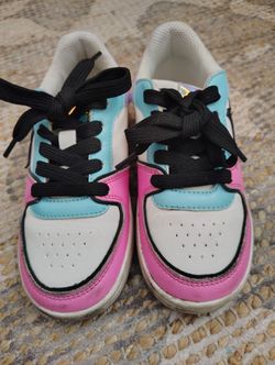 Like New Girls Shoes